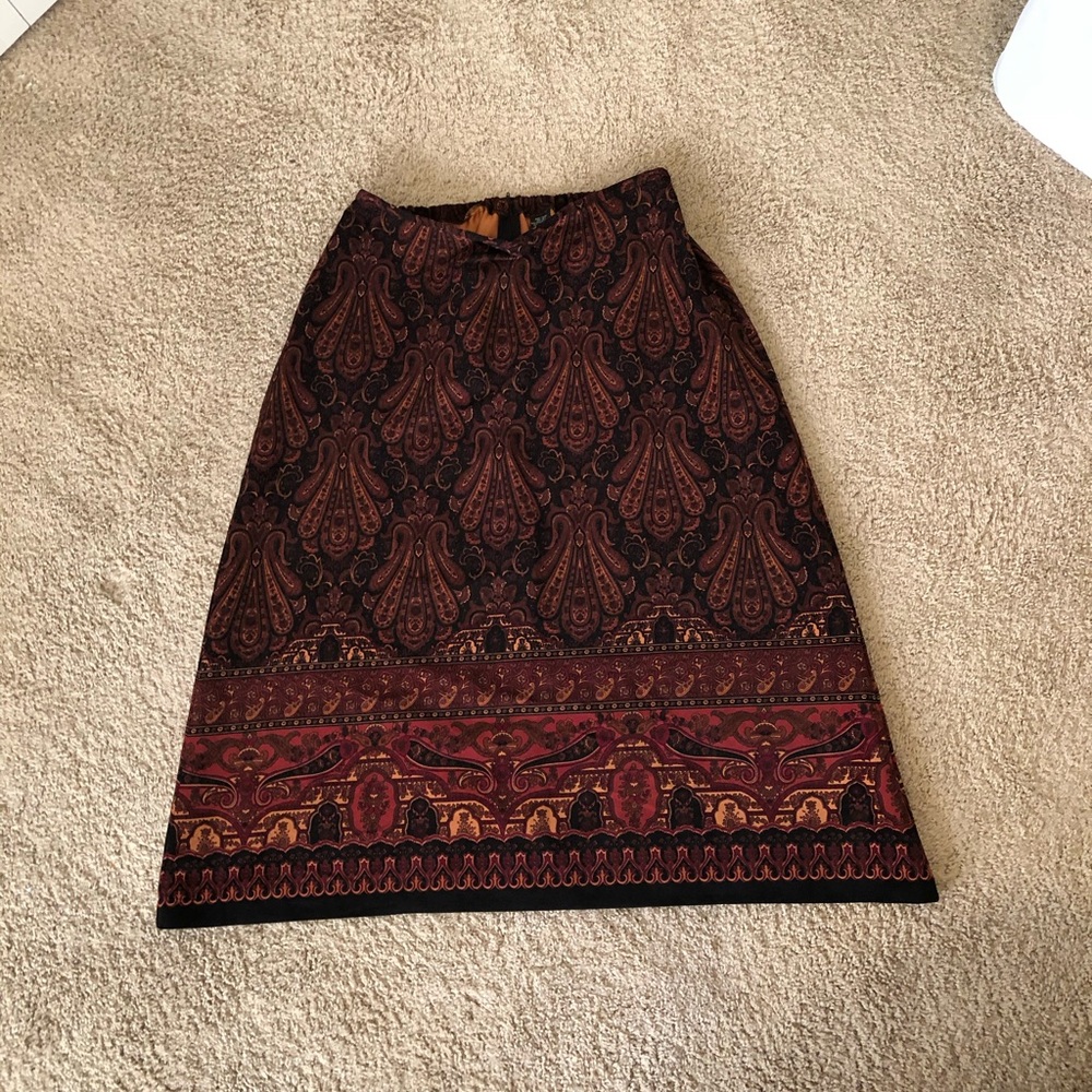 Ladies bordered print skirt